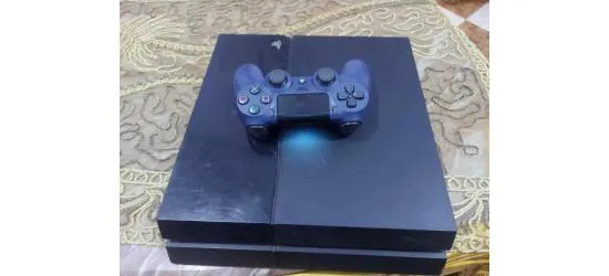 بلاستيشن 4 للبيع