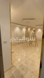 شقه للبيع بالمنشيه الرئيسي من ميدان الساعه بفيصل