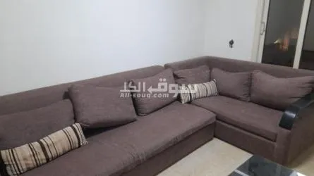 انتريه ٢ كنبه و٢ كرسى وركنه بحاله ممتازه - 4