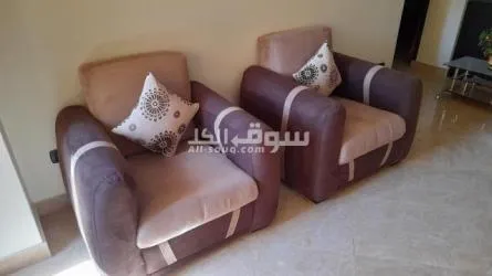 انتريه ٢ كنبه و٢ كرسى وركنه بحاله ممتازه - 7