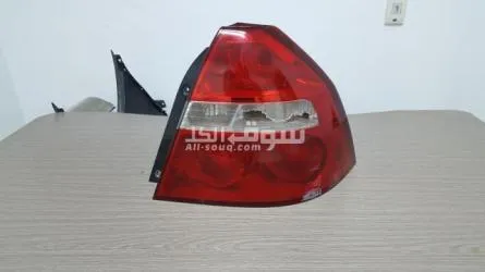 فانوس خلفى يمين شيفورليه اڤيو 2017 مستعمل للبيع السعر 800 جنيه للتواصل ع رقم 01001716157