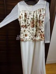 فساتين للبيع