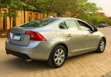 عربيه فولفو للبيع