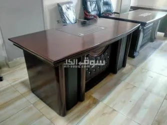 مكتب مدير دهانات متاح جميع المقاسات