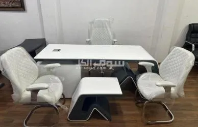 مكتب مدير دهانات بسايد جانبي ووحده ادراج وترابيزاة ضيافه