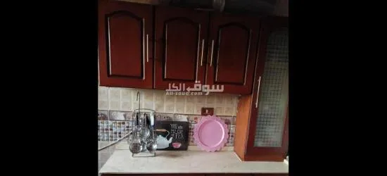 مطبخ مستعمل كامل بالرخام بحالة جيده جدا