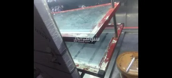 تلاجة عرض جبن