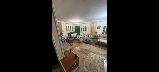 شقه للبيع في التجمع الخامس الثاني نمره من مجمع البنوك موقع مميز جدا