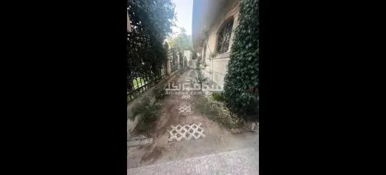 شقه للبيع في التجمع الخامس الثاني نمره من مجمع البنوك موقع مميز جدا - 5