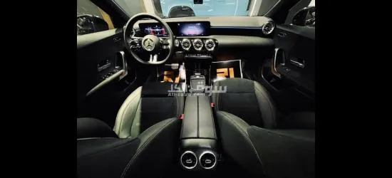 Mercedes A200 AMG Face lift 2023 Zero 1400cc 4 cylinder اسود فرش اسود استيراد - 8