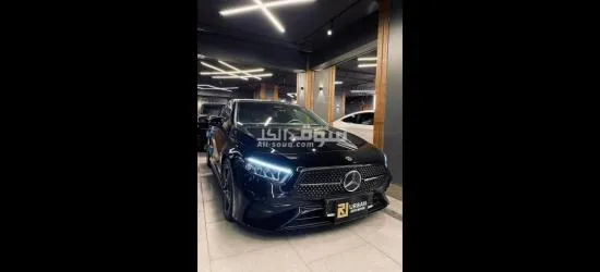 Mercedes A200 AMG Face lift 2023 Zero 1400cc 4 cylinder اسود فرش اسود استيراد - 9