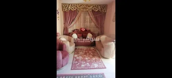 عند بيتزا ومكرونات شهد الشارع الي جنبه اول الشارع شمال في الحضره - 1