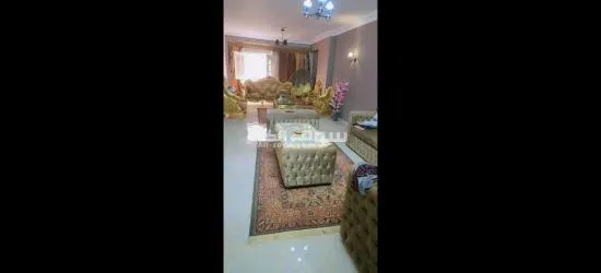 3غرف مقفوله ٢ حمام مطبخ ١٥٠ متر صافى من المالك مباشر على الشارع العمومى بالقرب من دائرى حى الهرم