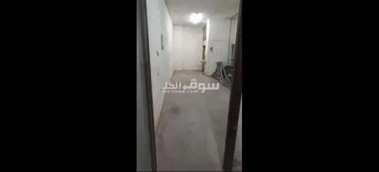 للبيع محل تجاري في شارع الخمسين الرئيسي خط المعهد الازهري منطقة تجارية ممتازة جدا