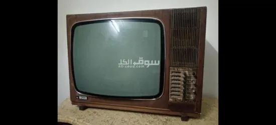 تلفزيون نصر لمبات خشبي