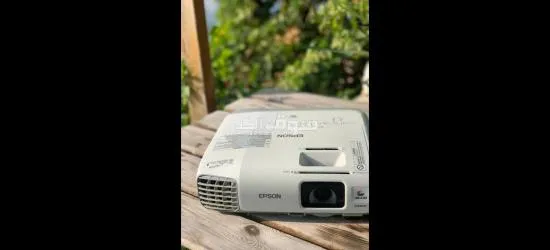 بروجيكتور ايبسون