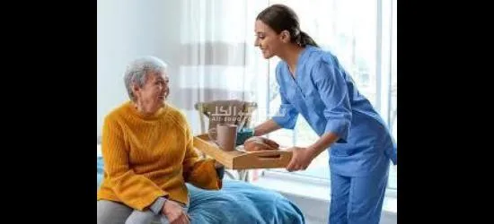 متوفر جليسات مسنين ومراقبين وتمريض اقامه وشفتات