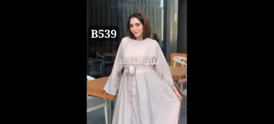 عبايه كم 2لون تحف وشيك جدا
