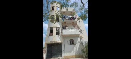 منزل للبيع مساحته الإجمالية 260