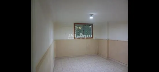 شقه للايجار مكتب دور ارضي شارع الطيران - 4