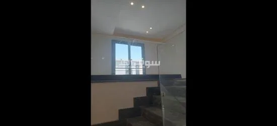 للايجار فيلا فاخره في منقطه هادئه نظام شقه دوبل**** - 2