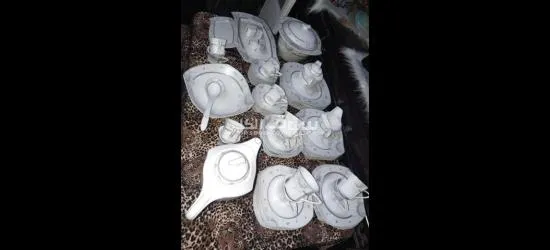 لسرعة البيع طقم صيني ٦٣قطعة صنع في الفلبين لم يستعمل بدون كرتونة - 2