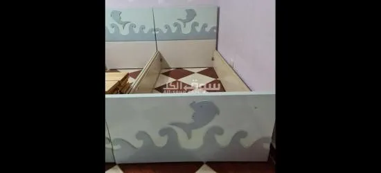 سرير اطفالي عرض متر