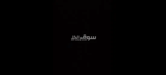 موظف امن في مول تجاري جديد في التجمع