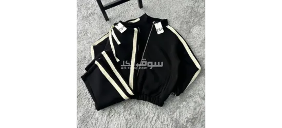 حركتك، ستايلك، راحتك… كله في ترنج واحد!”ترنج رجالي بخطين جانبيين يجمع بين الأناقة والراحة المطلقة - 7