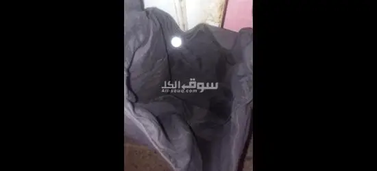 شنطه كتف سوداء فيها رسمه من الخارج وجيوب الداخل بناتي قماش - 3