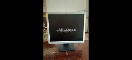 شاشه كمبيوتر بحاله ممتازه للبيع