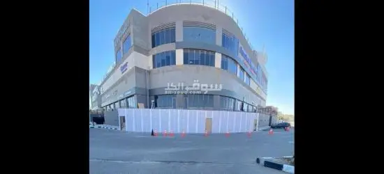 محل في التجمع الاول مناسب جدا للشركات والاستثمار ويتمتع بعائد سنوي ممتاز مع الزياده السنويه