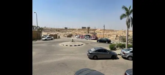 محل في التجمع الاول مناسب جدا للشركات والاستثمار ويتمتع بعائد سنوي ممتاز مع الزياده السنويه - 10